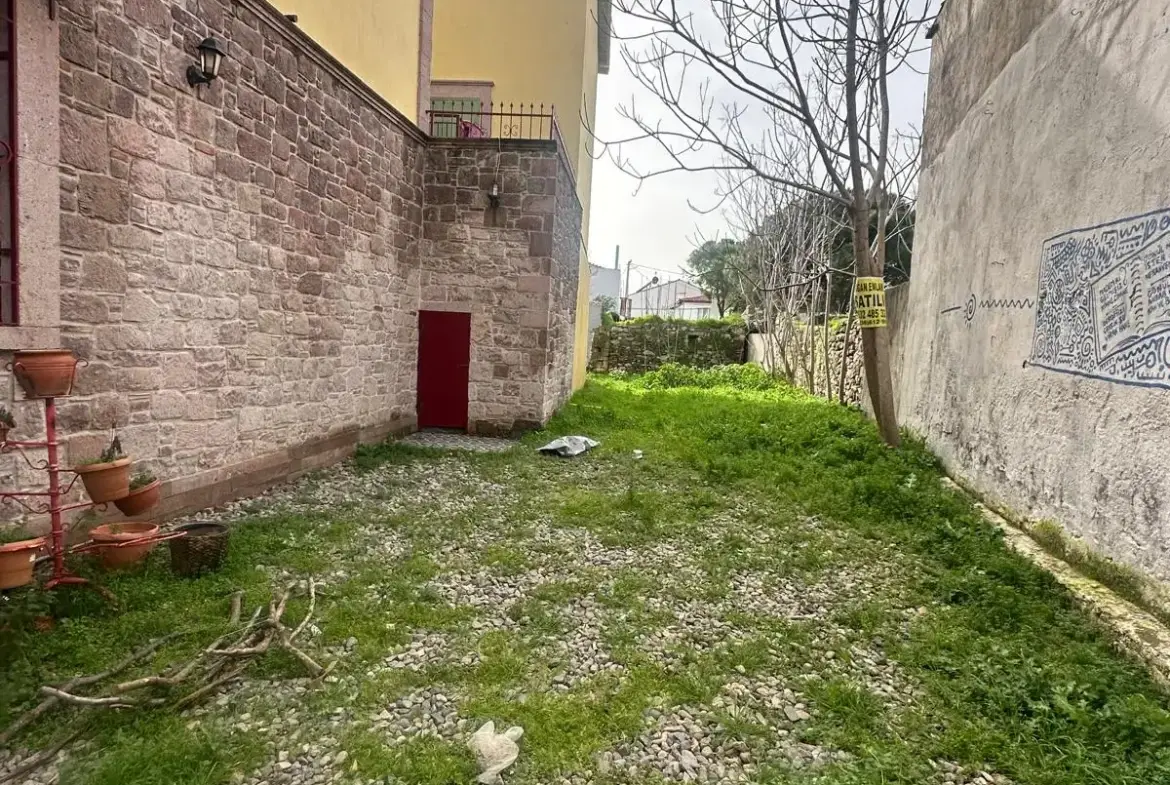 BALIKESİR AYVALIK KÜÇÜKKÖYDE SATILIK ARSA