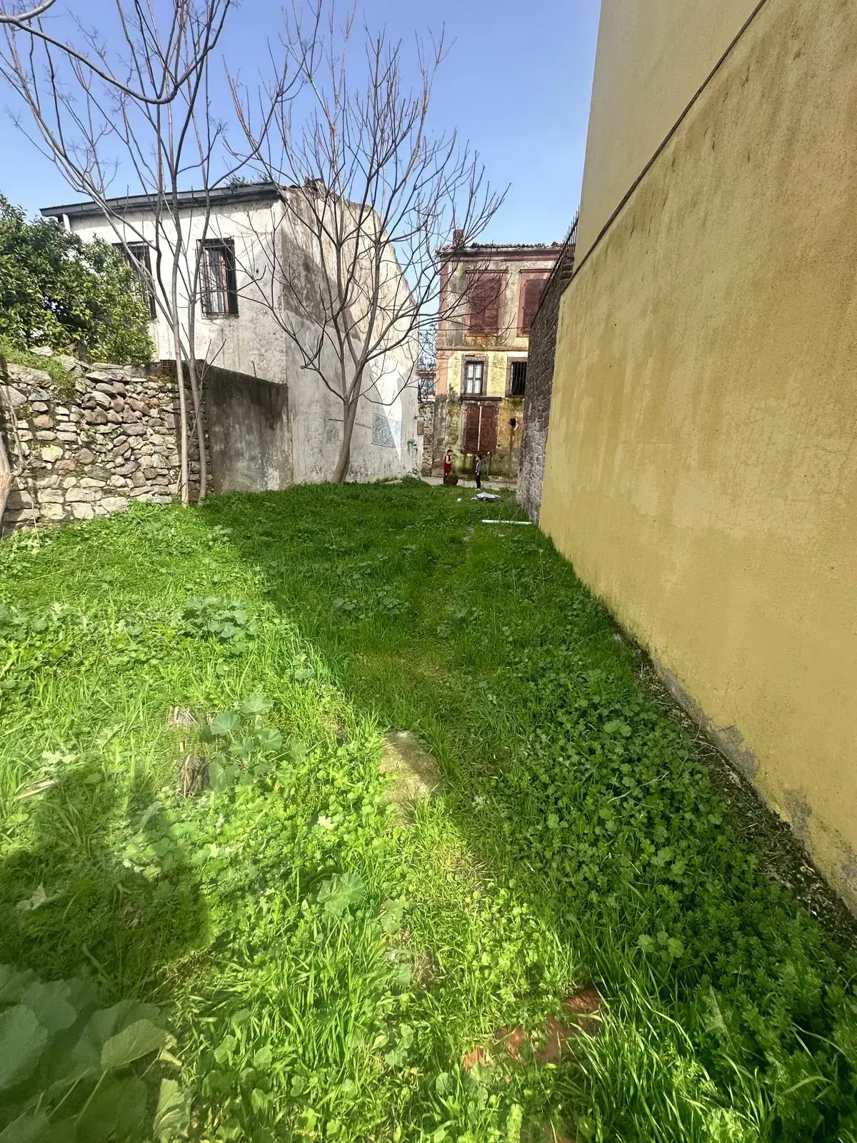 BALIKESİR AYVALIK KÜÇÜKKÖYDE SATILIK ARSA