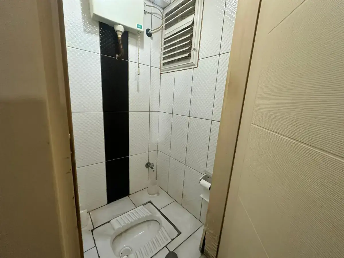 13 EYLÜL OKULU ALTINDA SATILIK DAİRE