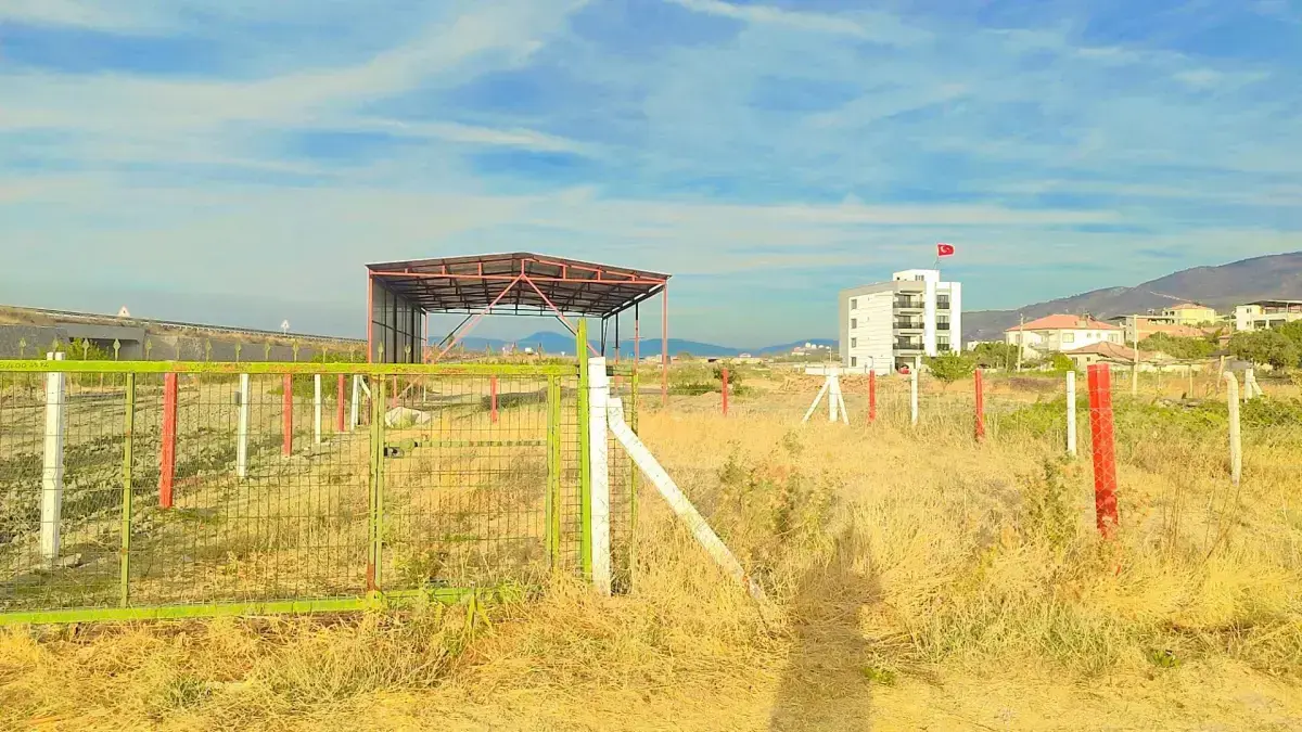 AVDAN MAHALLESİNDE SATILIK ARSA