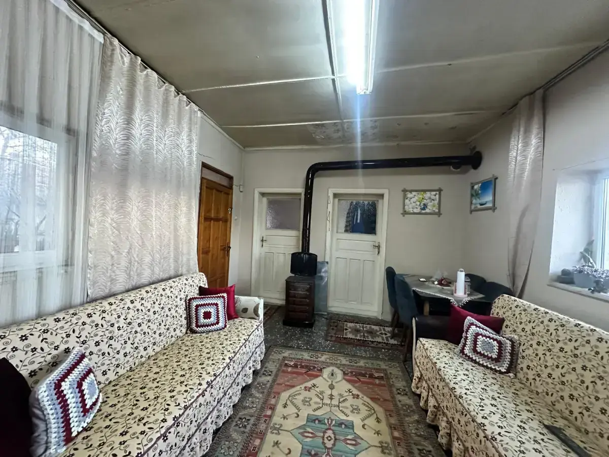 YENİ PAZAR YERİ ÜZERNDE SATILIK MÜSTAKİL EV