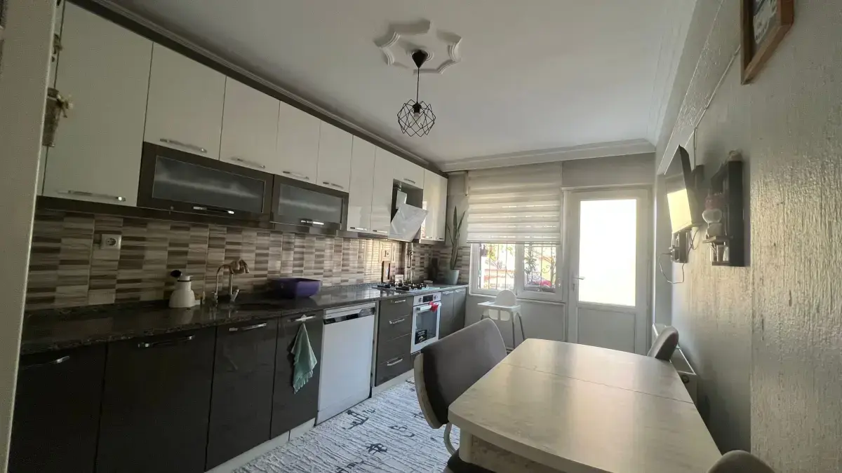 TURGUTAP MAHALLESİNDE HAVUZLU PARK YANINDA SATILIK DAİRE