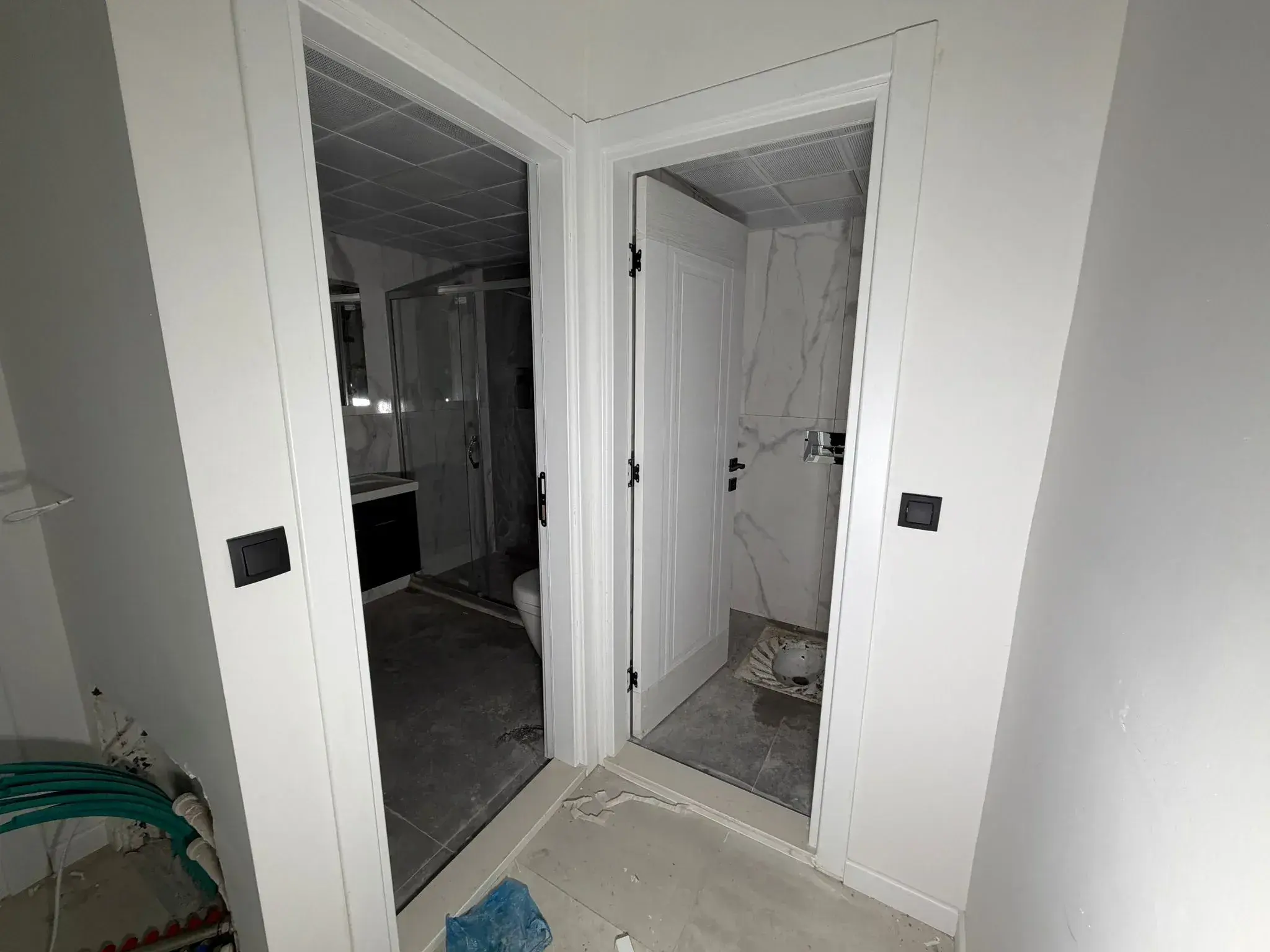 ADNAN MENDERES CADDESİ ÜZERİNDE SATILIK DAİRE