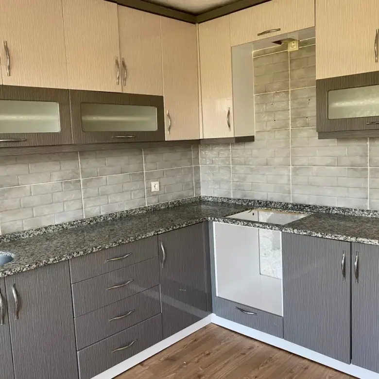 HÜRRİYET MAHALLESİ ESKİ KAMYON GARAJI CİVARI SATILIK DAİRE