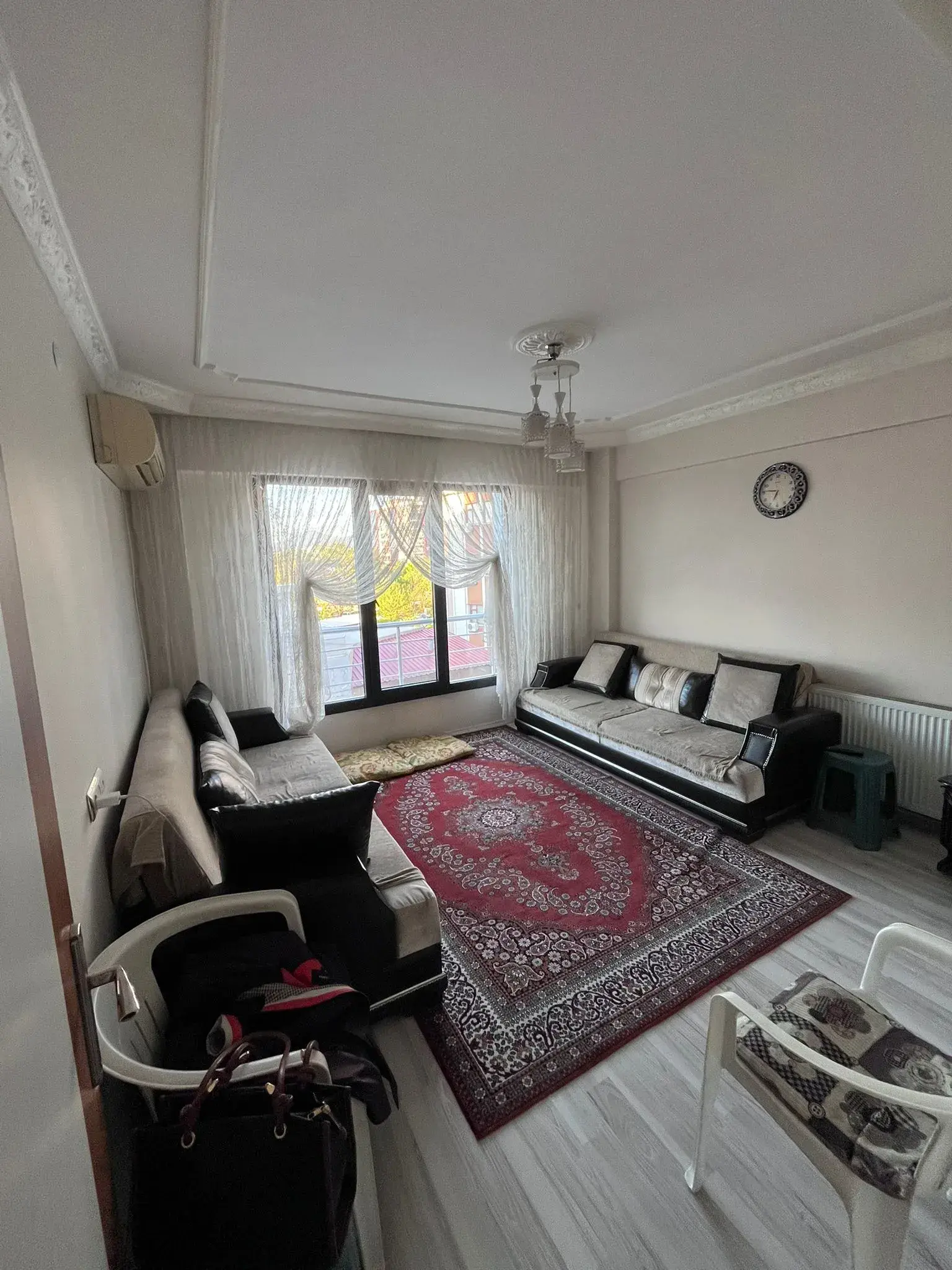 SOMA PAZAR YERİ ÜZERİNDE EŞYALI KİRALIK DAİRE