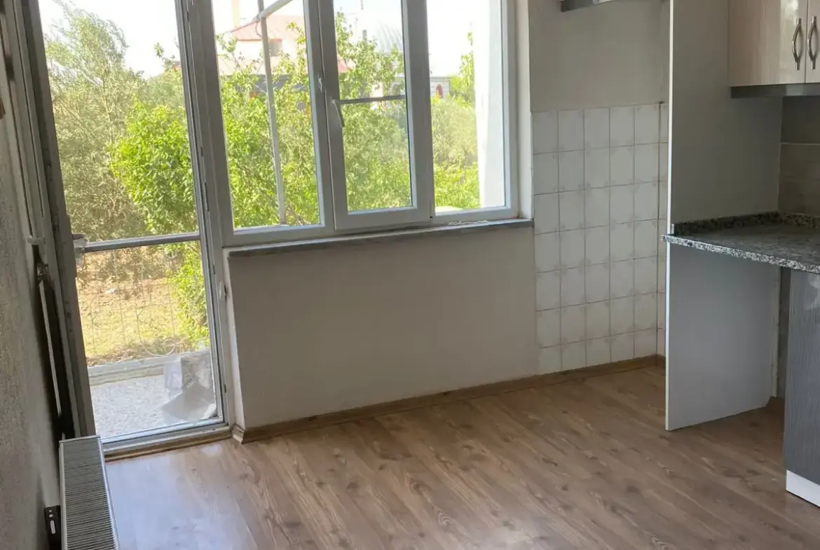 HÜRRİYET MAHALLESİ ESKİ KAMYON GARAJI CİVARI SATILIK DAİRE