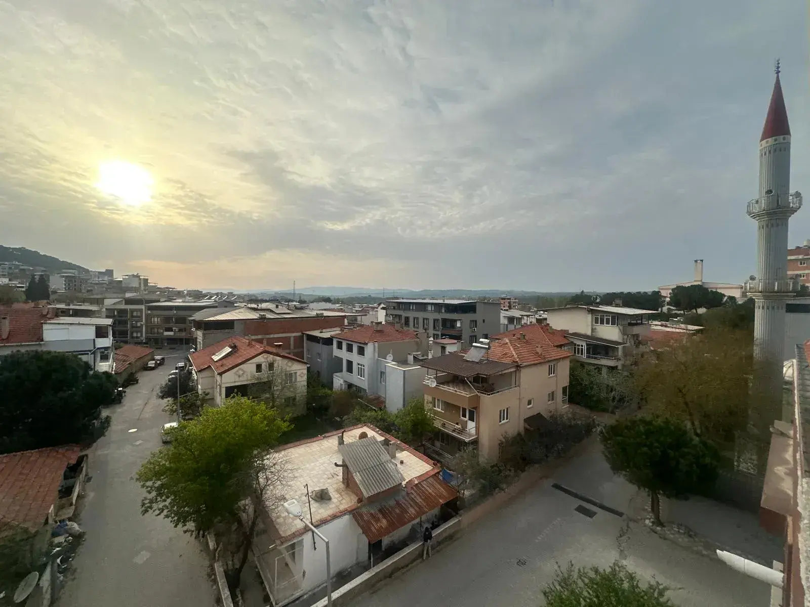 TURGUTALP MAHALLESİ RIFAT DAĞDELEN OKULU CİVARI SATILIK DUBLEX