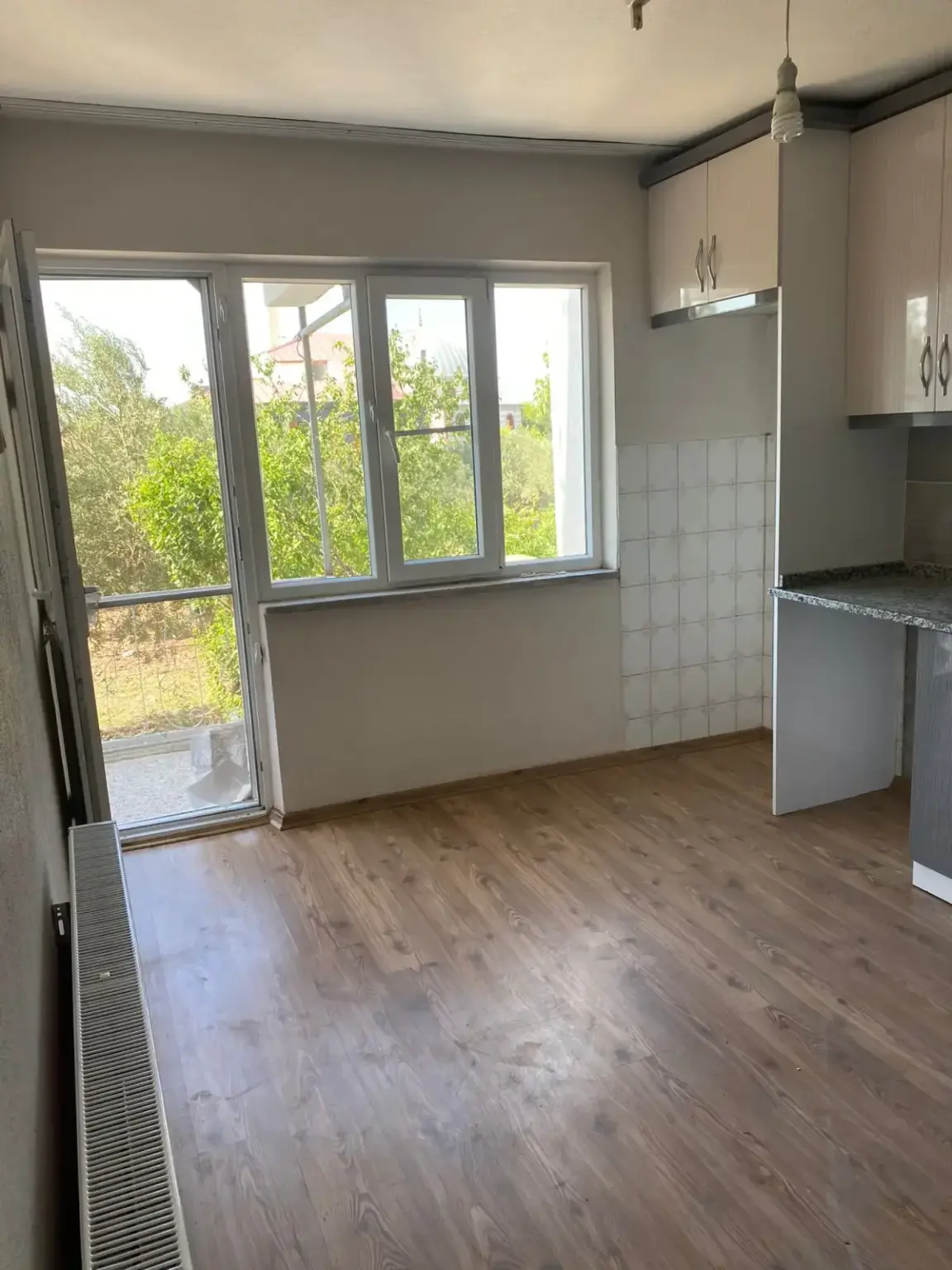 TURGUTAP MAHALLESİNDE HAVUZLU PARK YANINDA SATILIK DAİRE