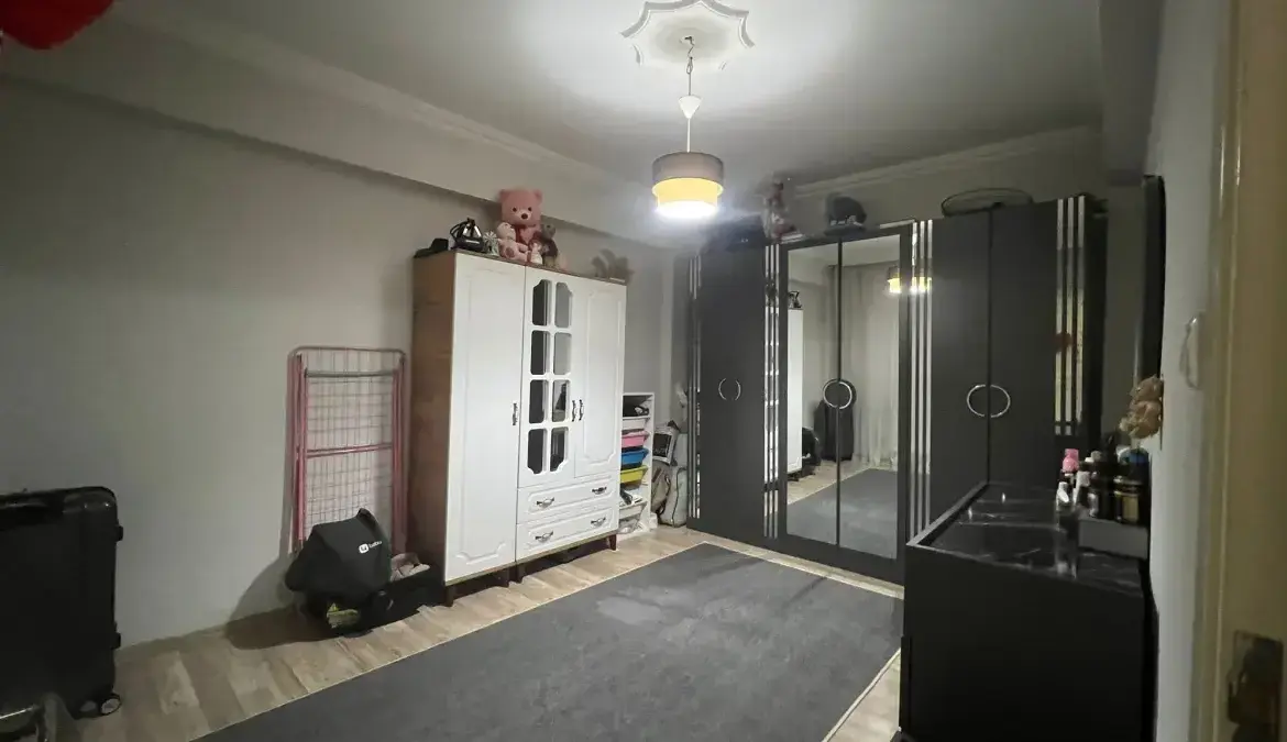TURGUTAP MAHALLESİNDE HAVUZLU PARK YANINDA SATILIK DAİRE