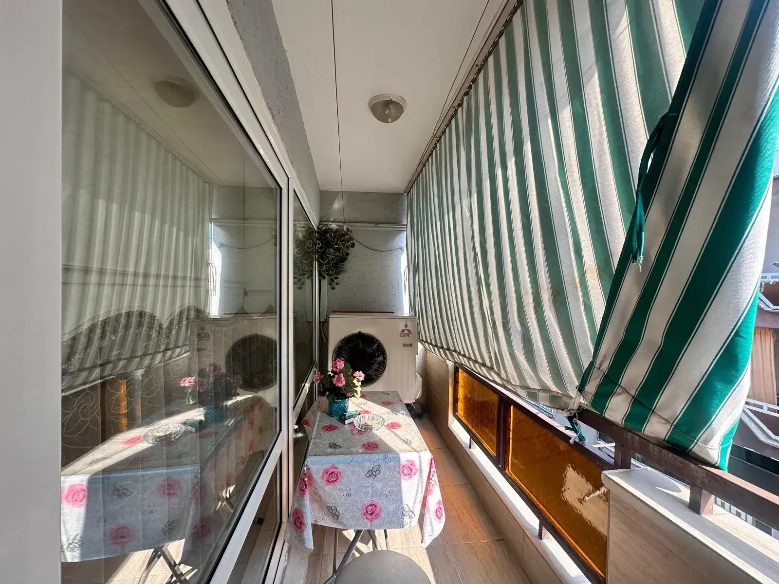 MERKEZDE TAHSİN BAYKAL CADDESİNDE SATILIK DAİRE