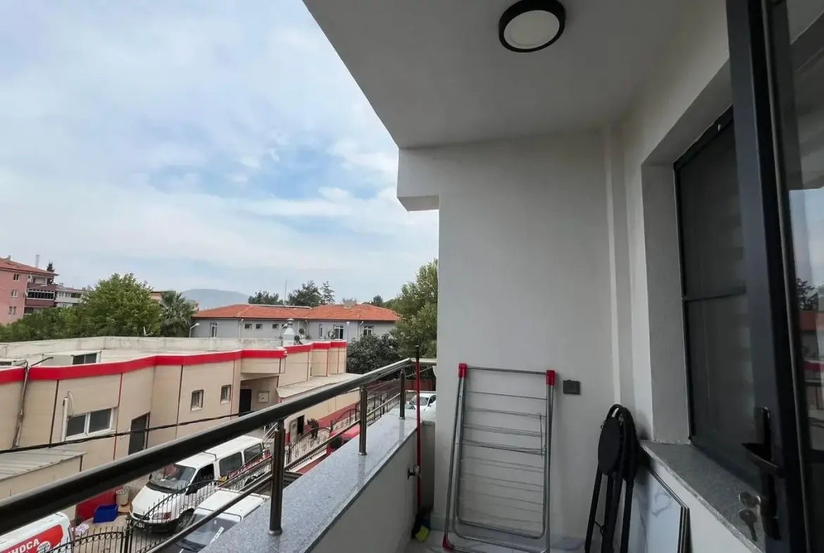 MERKEZDE EŞYALI KİRALIK DAİRE