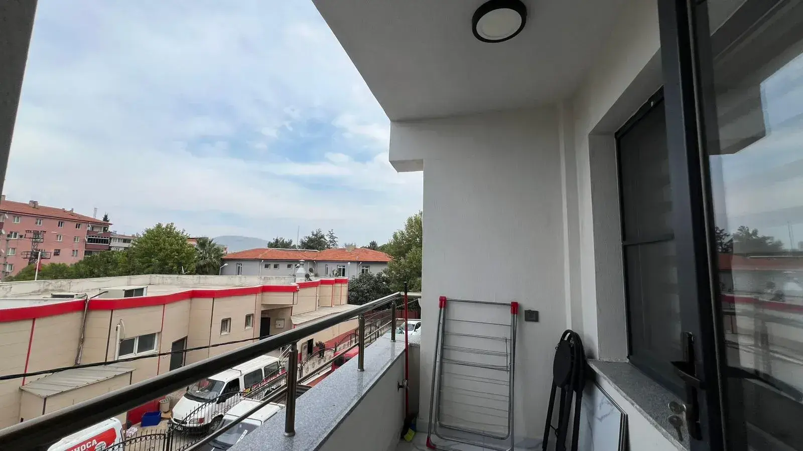 MERKEZDE EŞYALI KİRALIK DAİRE