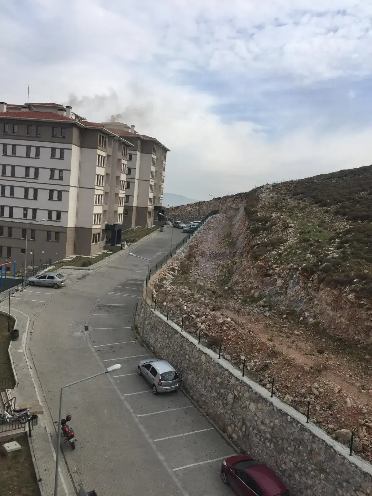 TURGUTALP MAHALLESİ TOKİ MADENCİ KONUTLARINDA SATILIK DAİRE