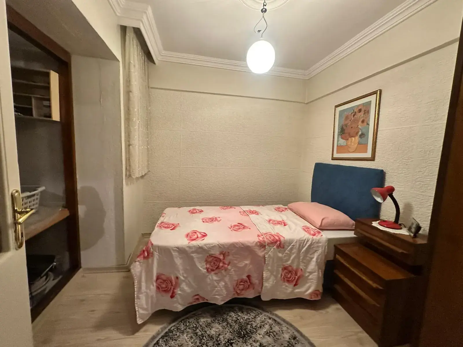 MERKEZDE TAHSİN BAYKAL CADDESİNDE SATILIK DAİRE