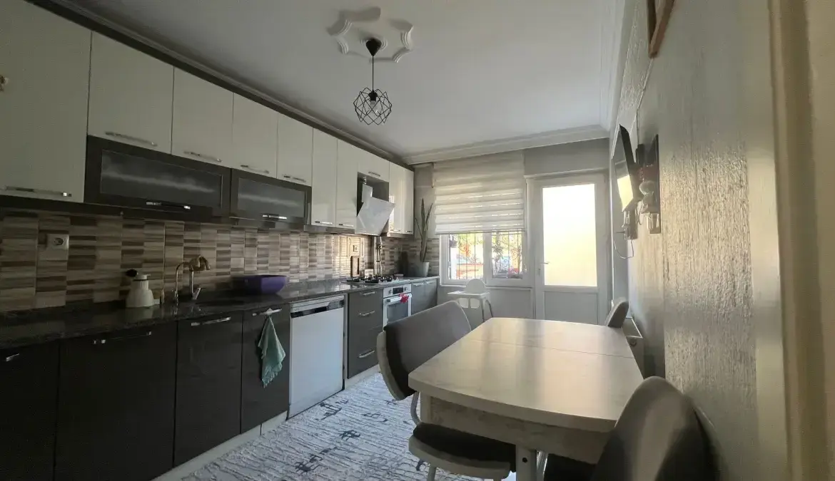 TURGUTAP MAHALLESİNDE HAVUZLU PARK YANINDA SATILIK DAİRE