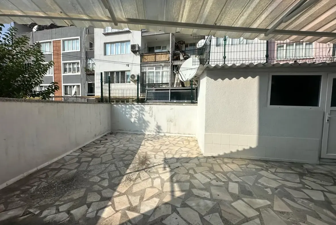MERKEZDE TAHSİN BAYKAL CADDESİNDE SATILIK DAİRE