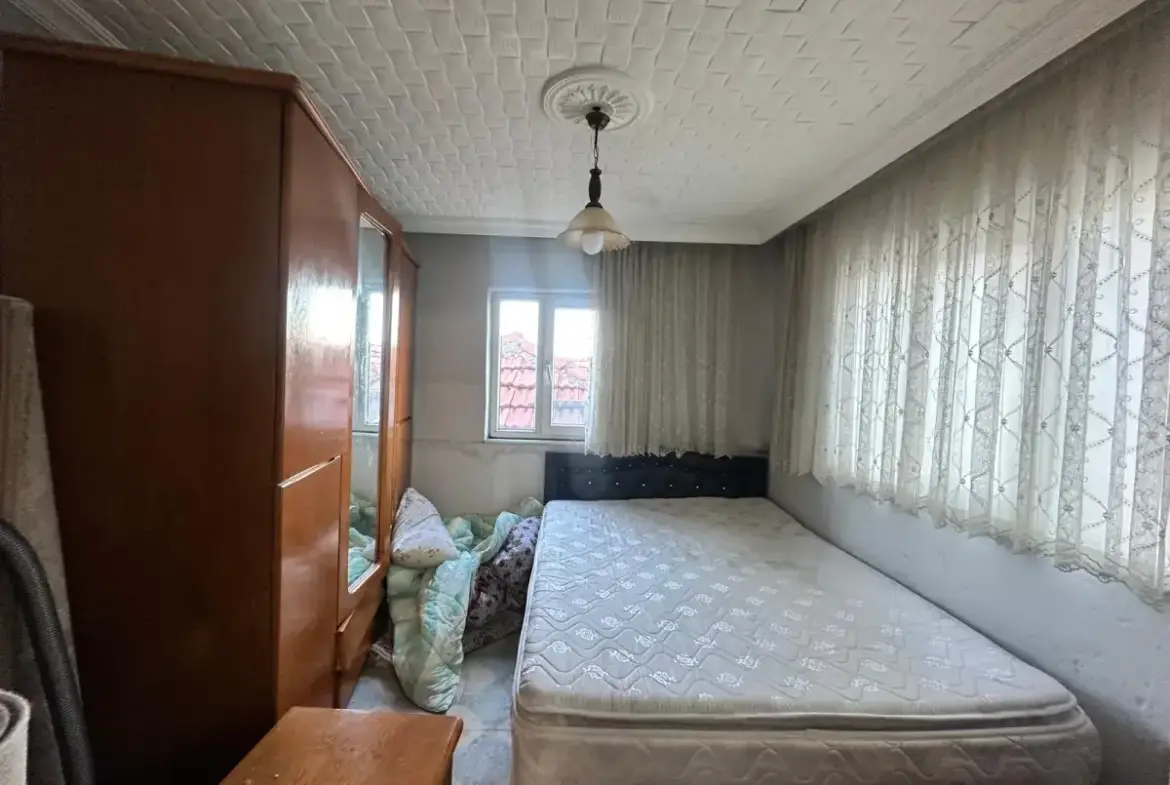 YENİ PAZAR YERİ ÜZERNDE SATILIK MÜSTAKİL EV