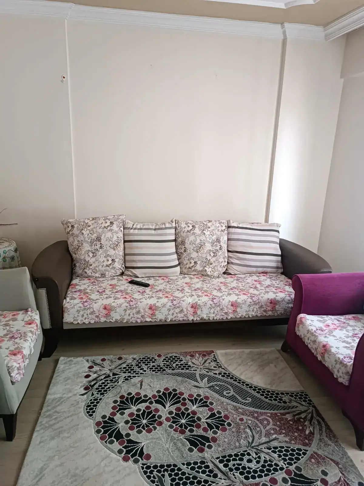 CUMA PAZARI CİVARI EŞYALI KİRALIK DAİRE