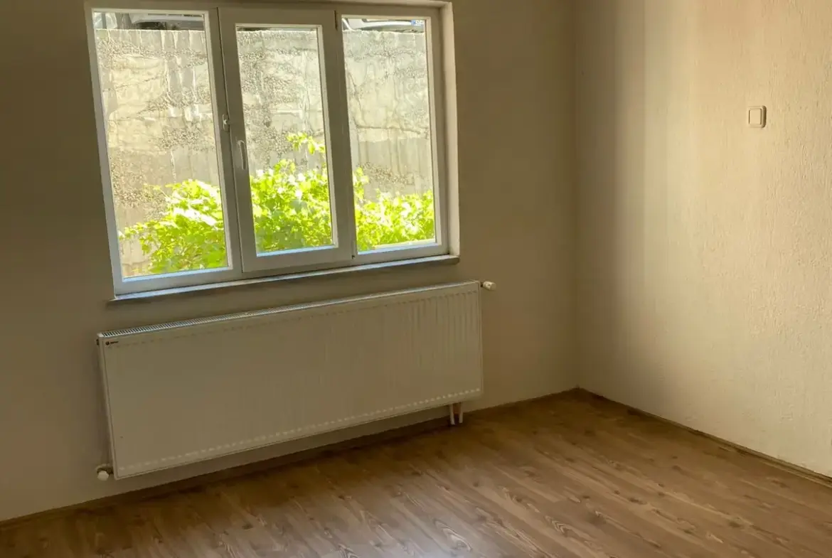 HÜRRİYET MAHALLESİ ESKİ KAMYON GARAJI CİVARI SATILIK DAİRE