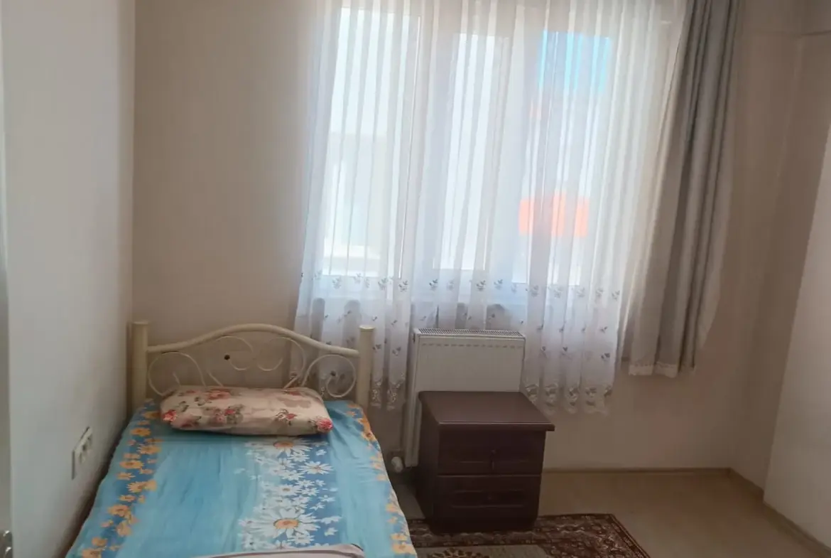 CUMA PAZARI CİVARI EŞYALI KİRALIK DAİRE