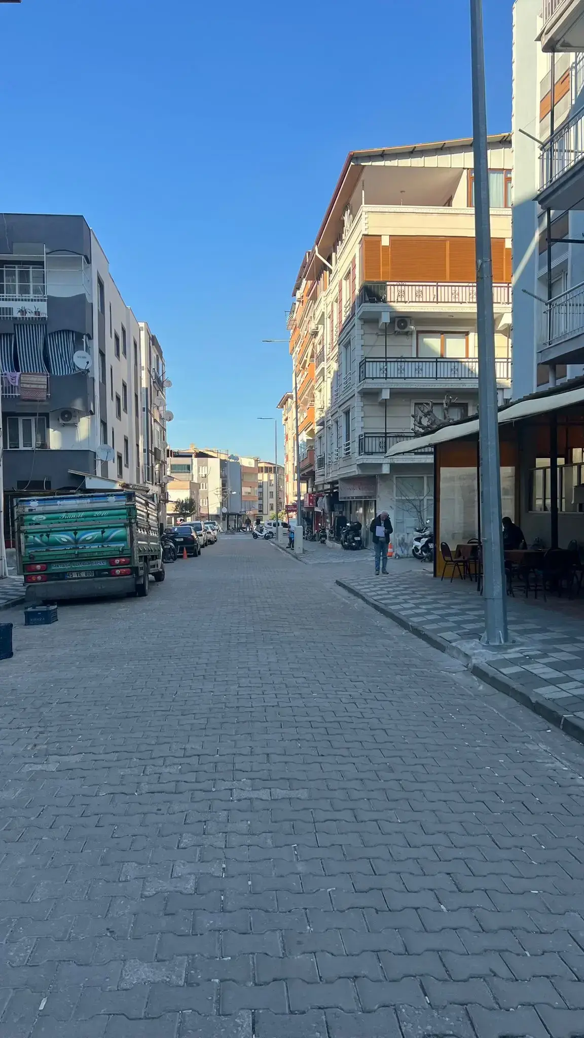 KUBBELİ CAMİ CİVARI ACİL SATILIK DÜKKAN