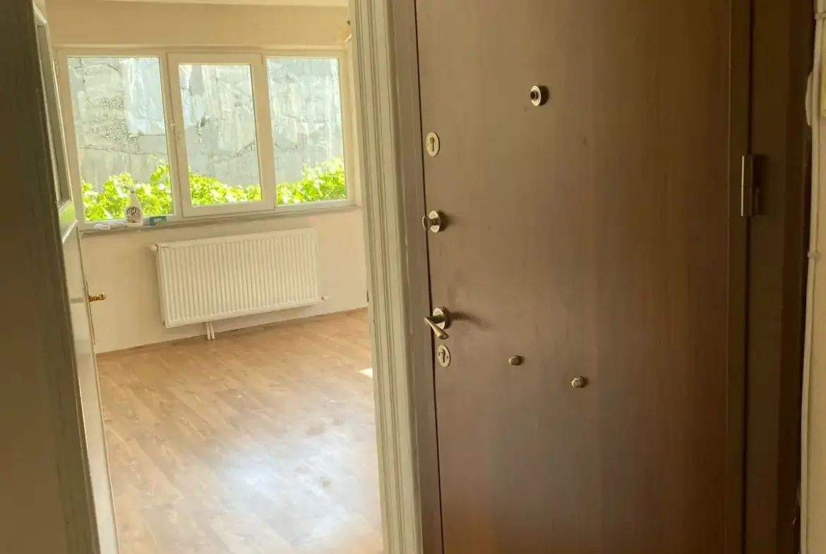 HÜRRİYET MAHALLESİ ESKİ KAMYON GARAJI CİVARI SATILIK DAİRE
