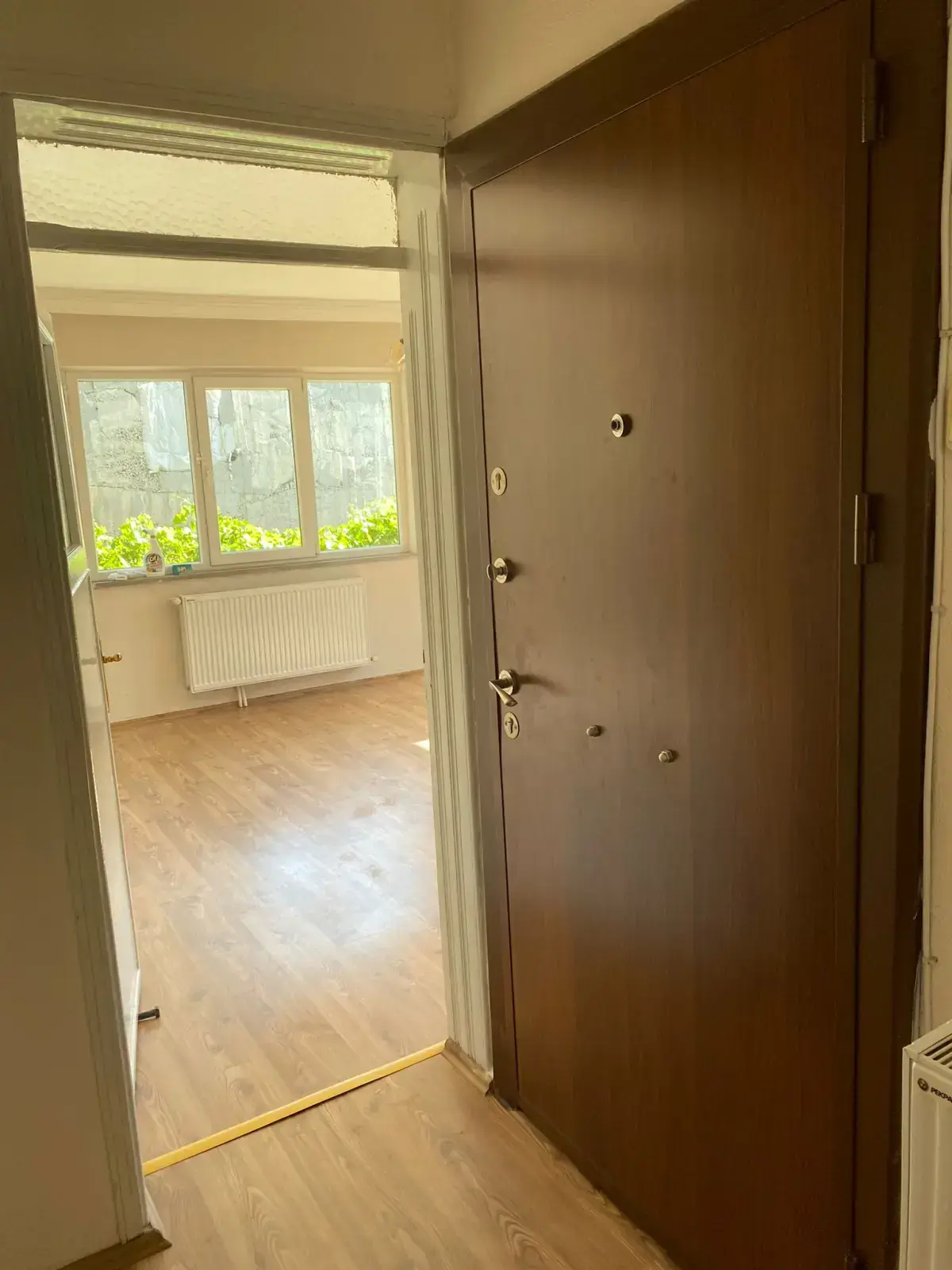 HÜRRİYET MAHALLESİ ESKİ KAMYON GARAJI CİVARI SATILIK DAİRE