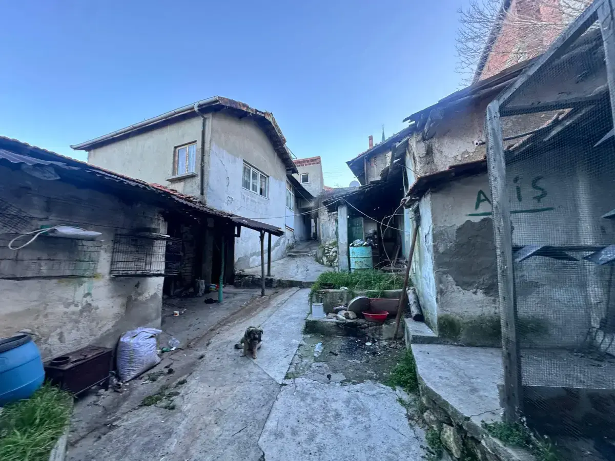 YENİ PAZAR YERİ ÜZERNDE SATILIK MÜSTAKİL EV