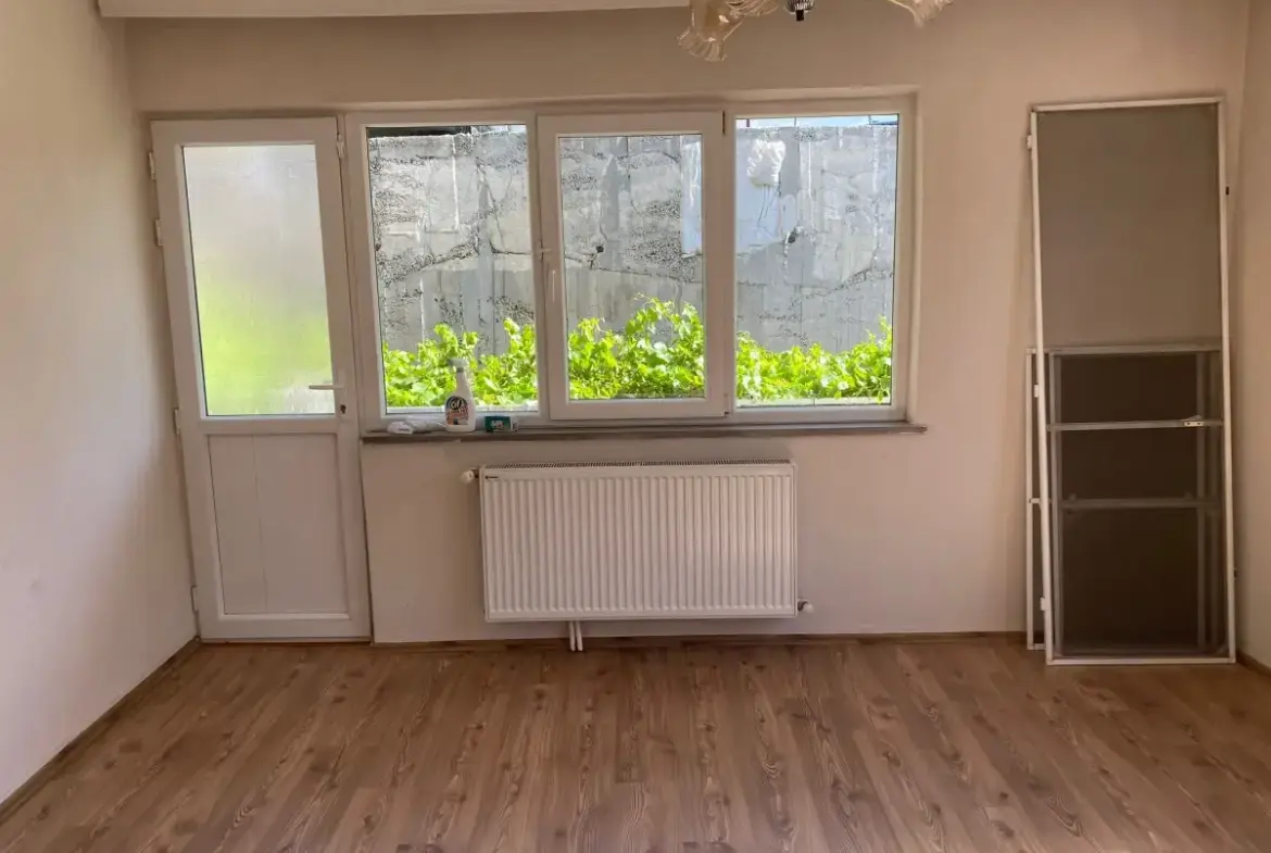 HÜRRİYET MAHALLESİ ESKİ KAMYON GARAJI CİVARI SATILIK DAİRE