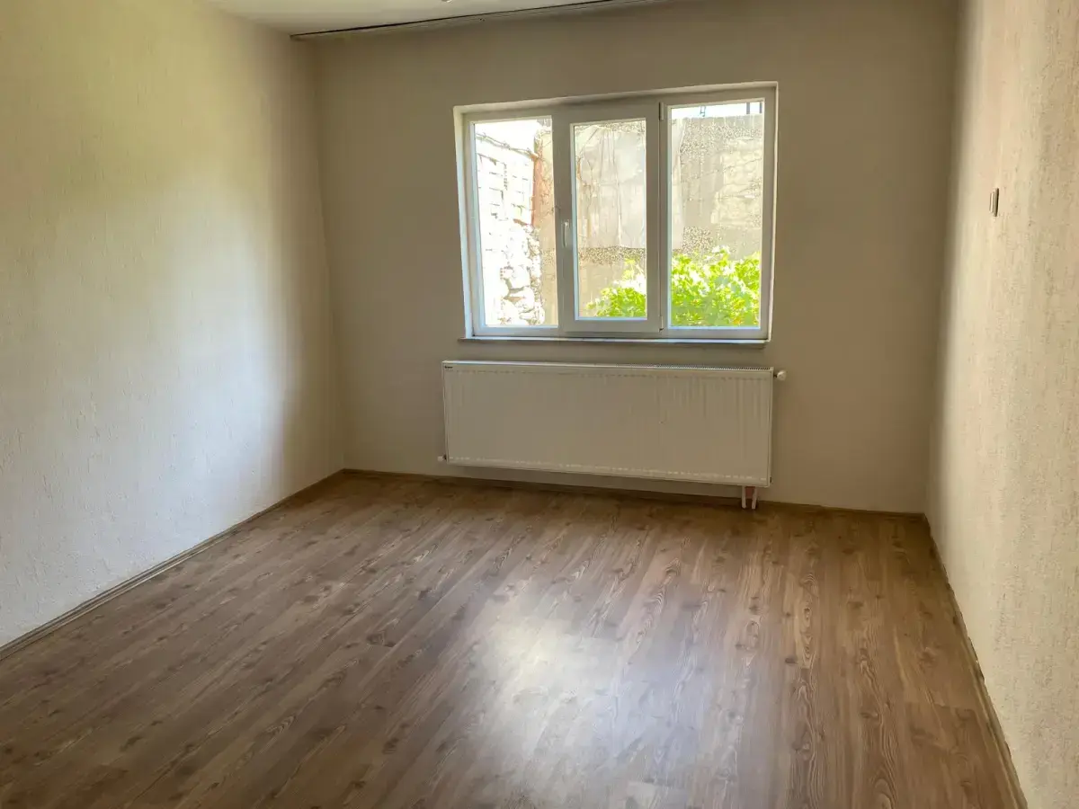 HÜRRİYET MAHALLESİ ESKİ KAMYON GARAJI CİVARI SATILIK DAİRE