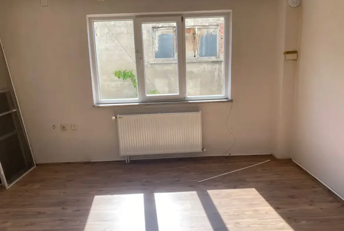 HÜRRİYET MAHALLESİ ESKİ KAMYON GARAJI CİVARI SATILIK DAİRE