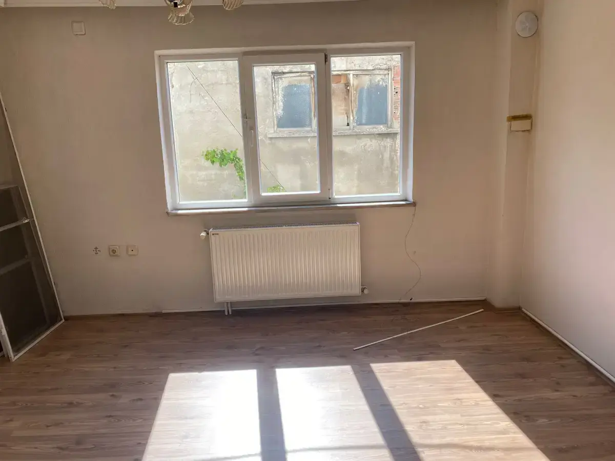 HÜRRİYET MAHALLESİ ESKİ KAMYON GARAJI CİVARI SATILIK DAİRE