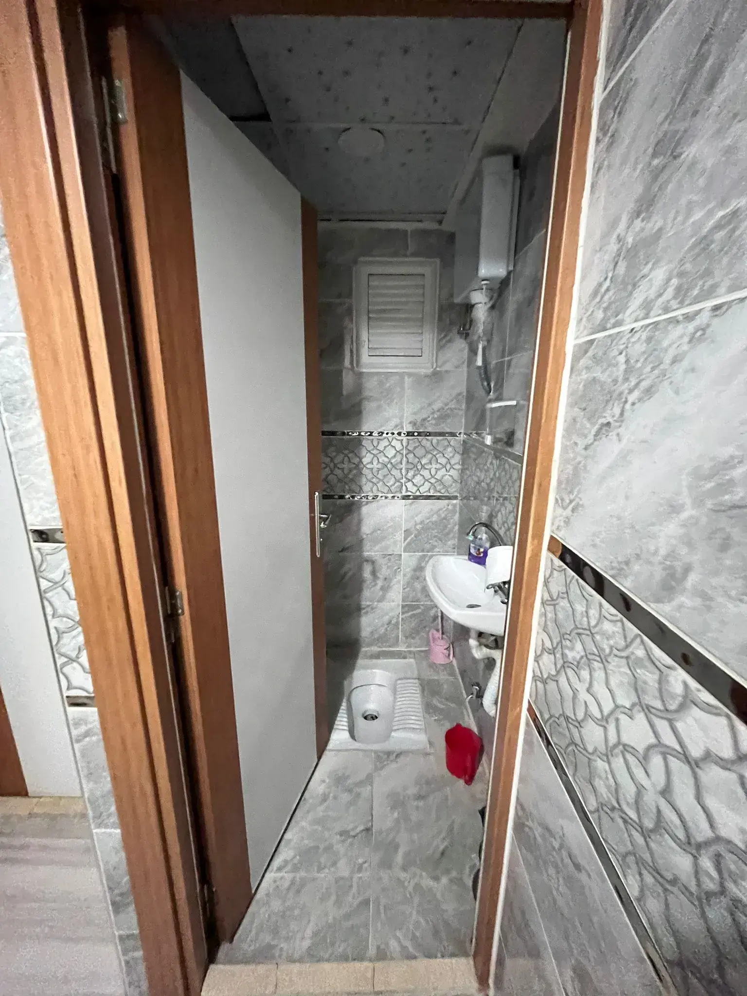 SOMA PAZAR YERİ ÜZERİNDE EŞYALI KİRALIK DAİRE