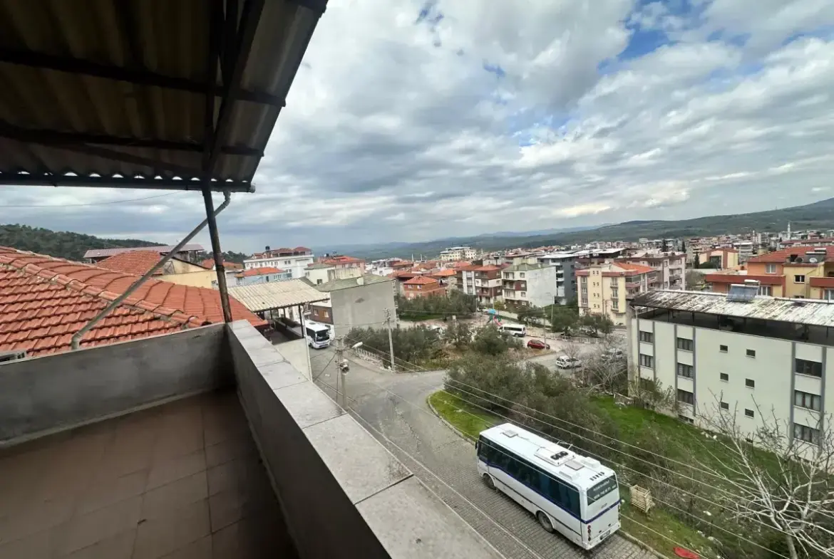 FAİK USTA CİVARI MÜSTAKİL BİNA