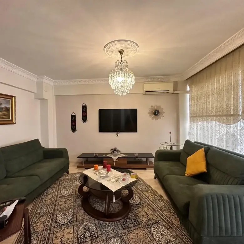 MERKEZDE TAHSİN BAYKAL CADDESİNDE SATILIK DAİRE