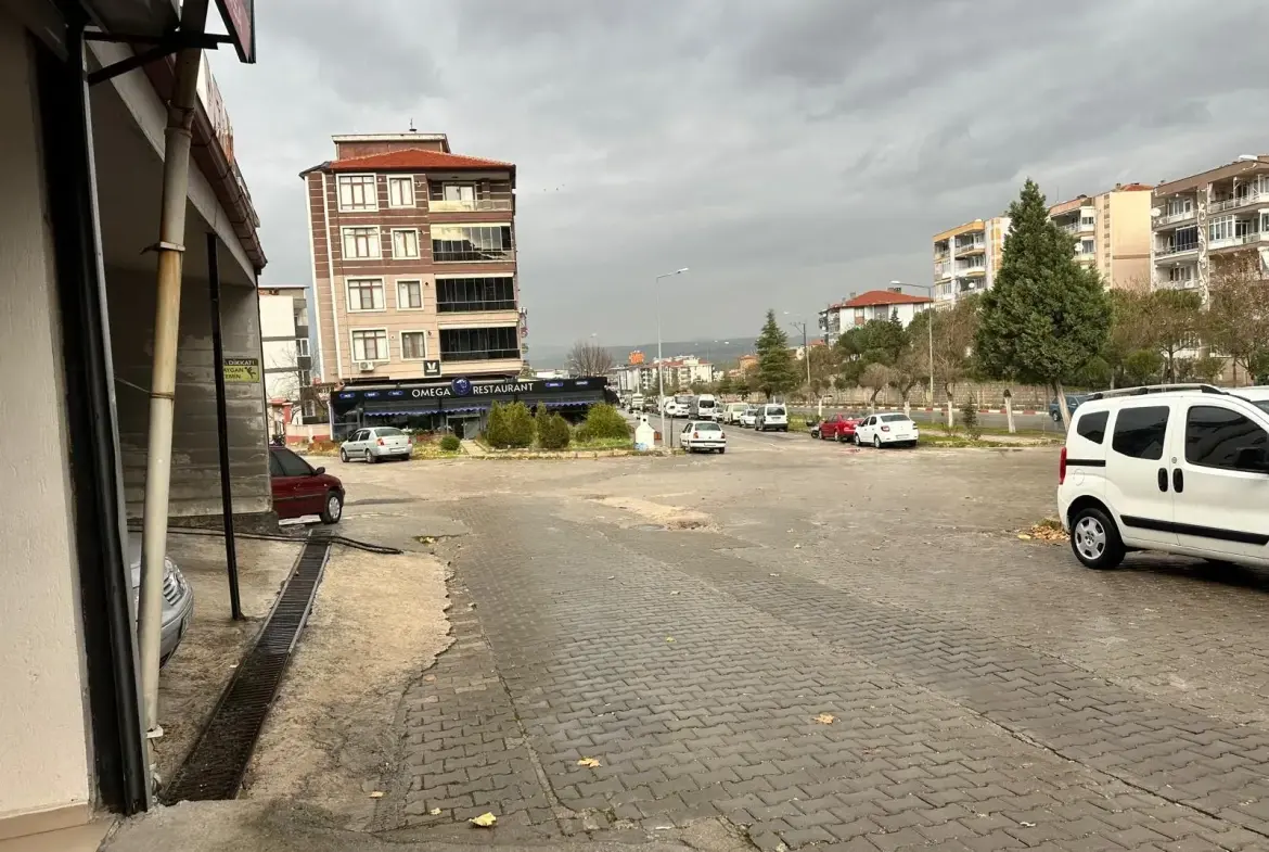MEDİGÜN HASTANESİ ALTINDA SATILIK DÜKKAN