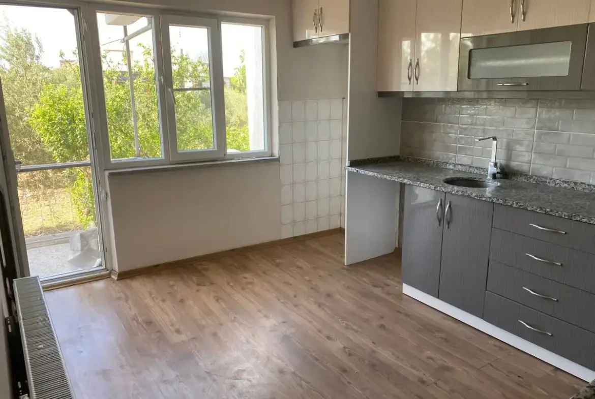 HÜRRİYET MAHALLESİ ESKİ KAMYON GARAJI CİVARI SATILIK DAİRE