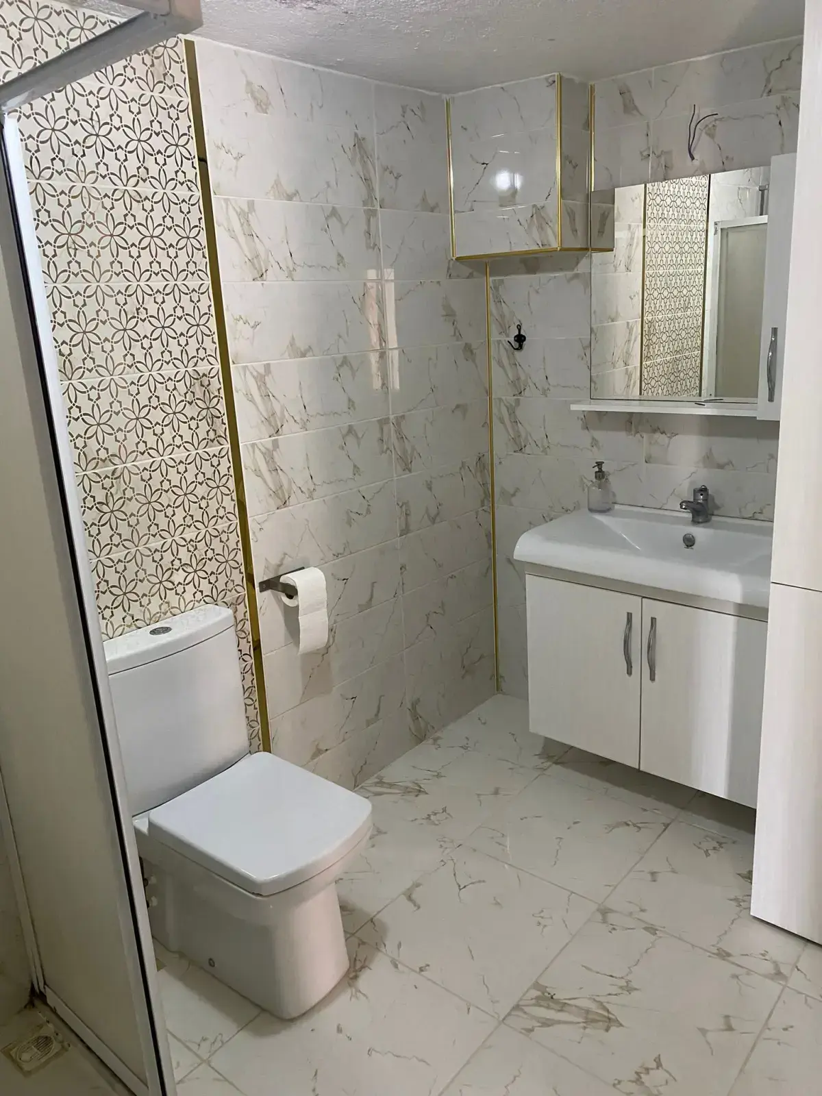 HÜRRİYET MAHALLESİ ESKİ KAMYON GARAJI CİVARI SATILIK DAİRE