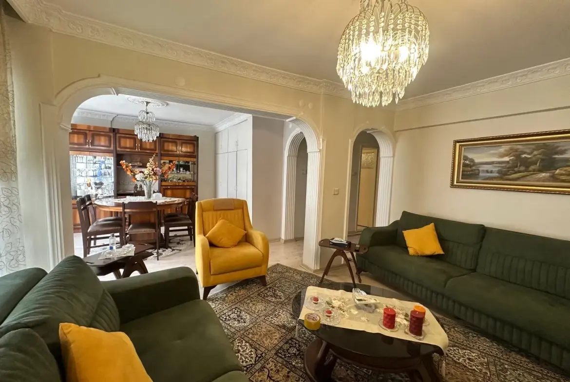 MERKEZDE TAHSİN BAYKAL CADDESİNDE SATILIK DAİRE