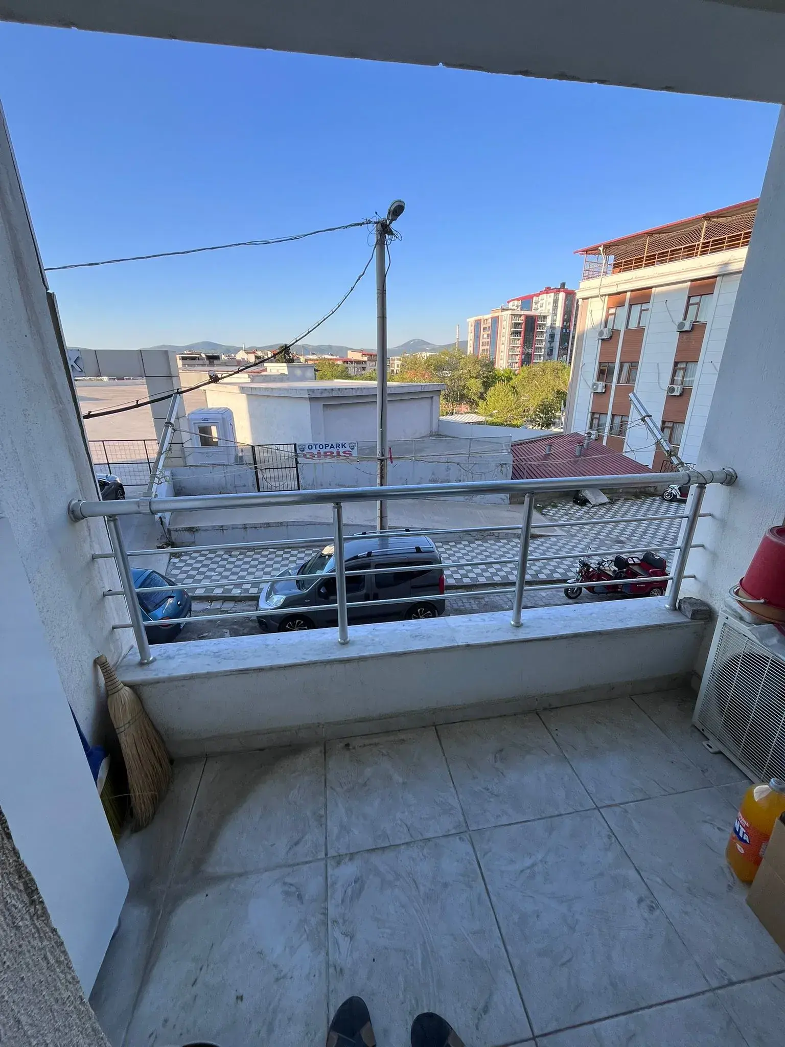 SOMA PAZAR YERİ ÜZERİNDE EŞYALI KİRALIK DAİRE