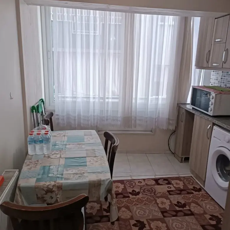 CUMA PAZARI CİVARI EŞYALI KİRALIK DAİRE