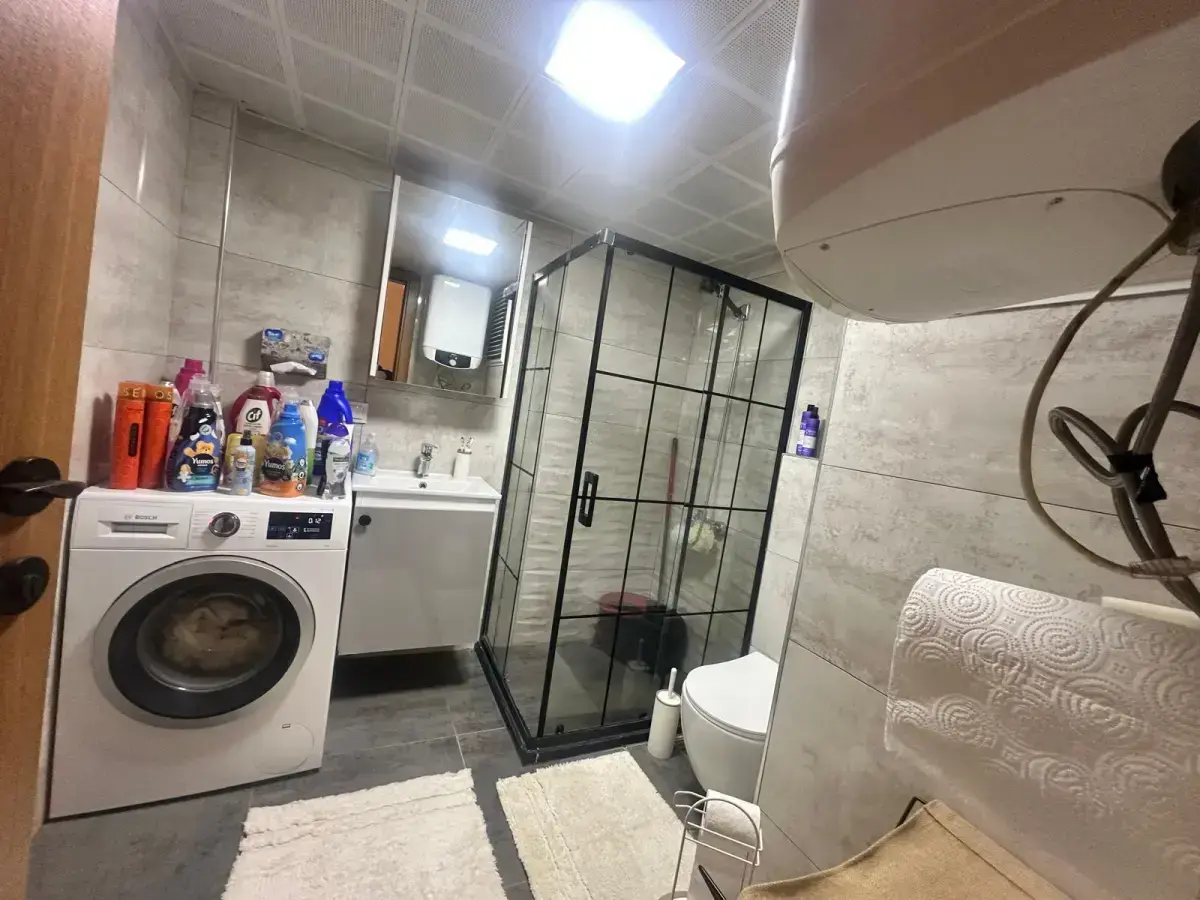 ÇORBACI AZİZ CİVARI CADDE ÜZERİ SATILIK DAİRE