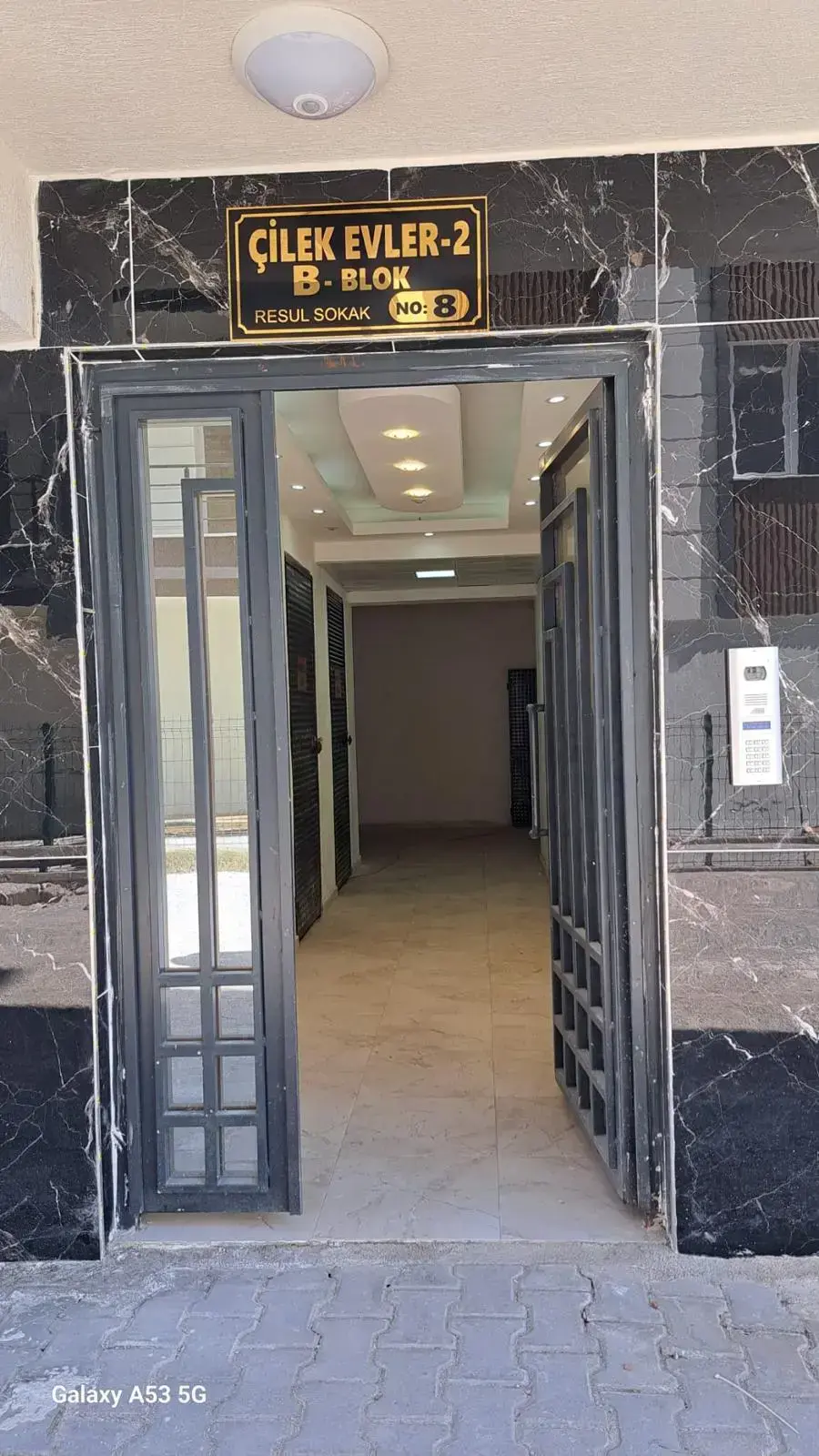 TURGUTALP MAHALLESİNDE SATILIK YATIRIMLIK DAİRE
