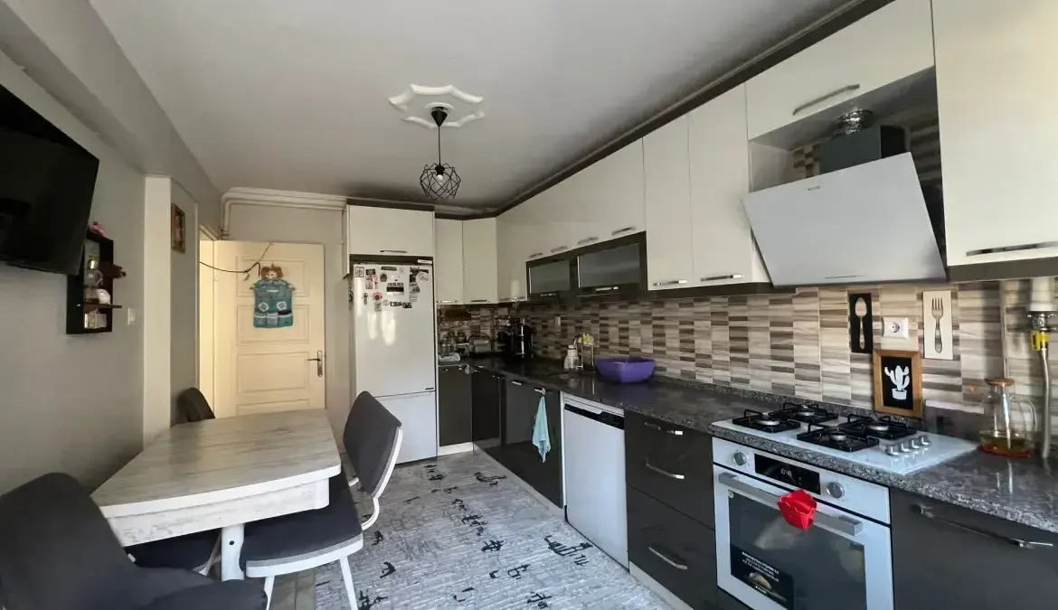 TURGUTAP MAHALLESİNDE HAVUZLU PARK YANINDA SATILIK DAİRE
