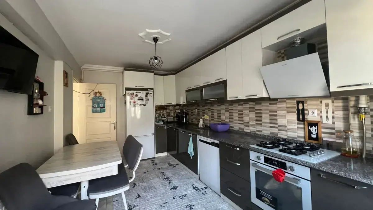 TURGUTAP MAHALLESİNDE HAVUZLU PARK YANINDA SATILIK DAİRE