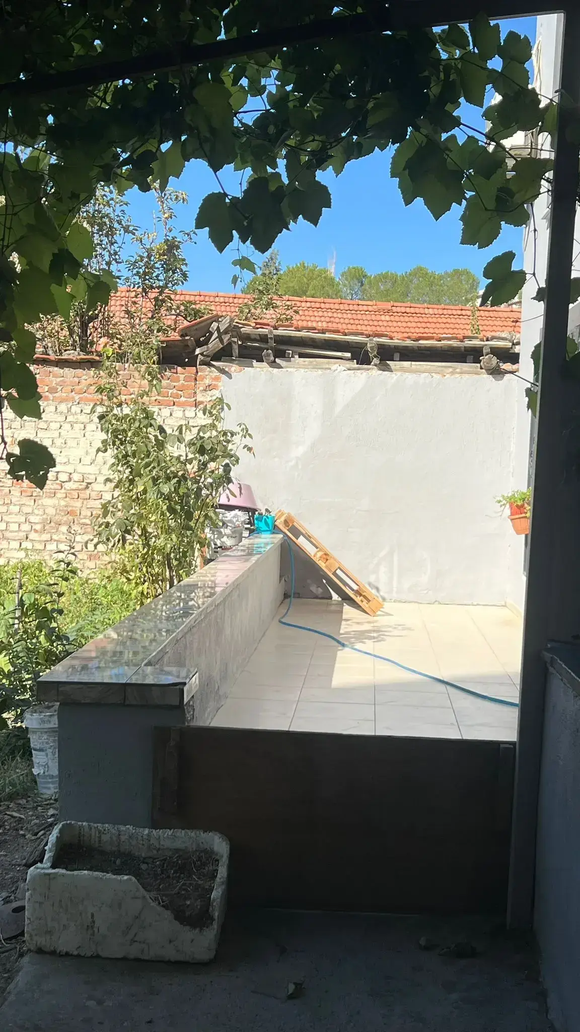 TURGUTAP MAHALLESİNDE HAVUZLU PARK YANINDA SATILIK DAİRE