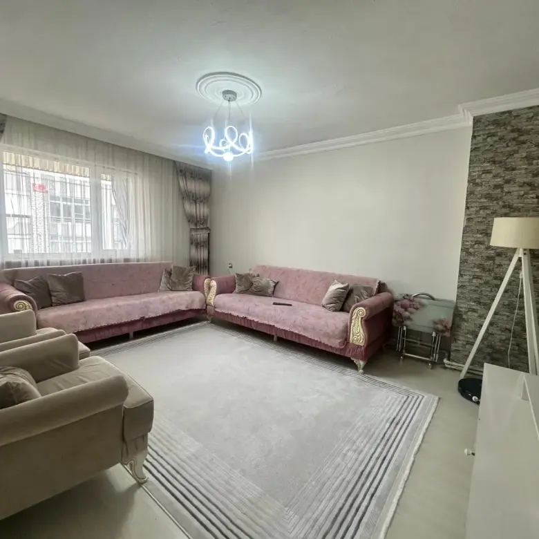 HÜRRİYET MAHALLESİ BÜYÜK MİGROS ALTINDA SATILIK DAİRE