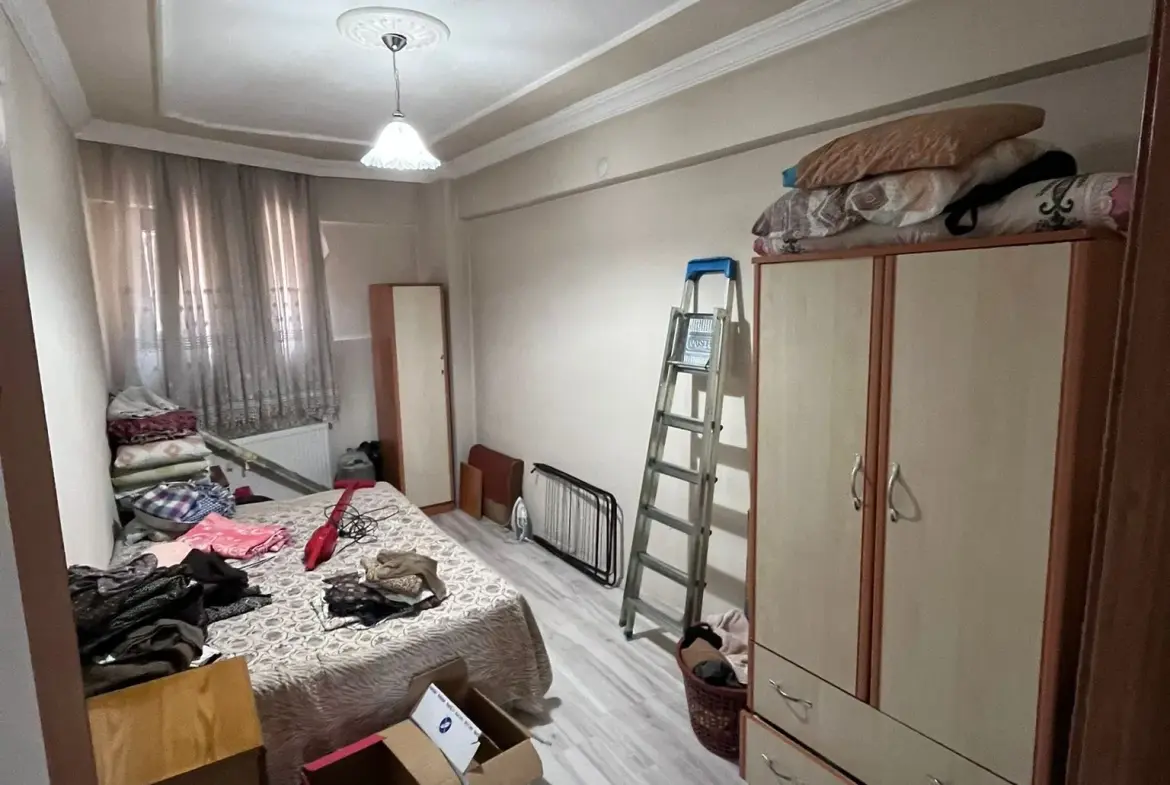 SOMA PAZAR YERİ ÜZERİNDE EŞYALI KİRALIK DAİRE