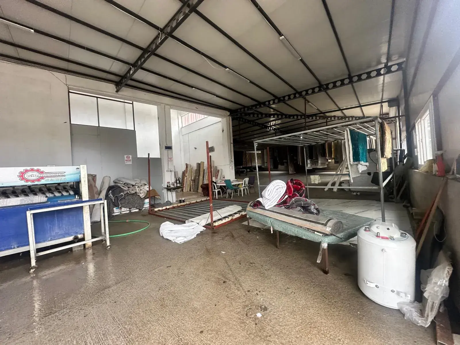 SANAYİDE SATILIK DÜKKANLAR