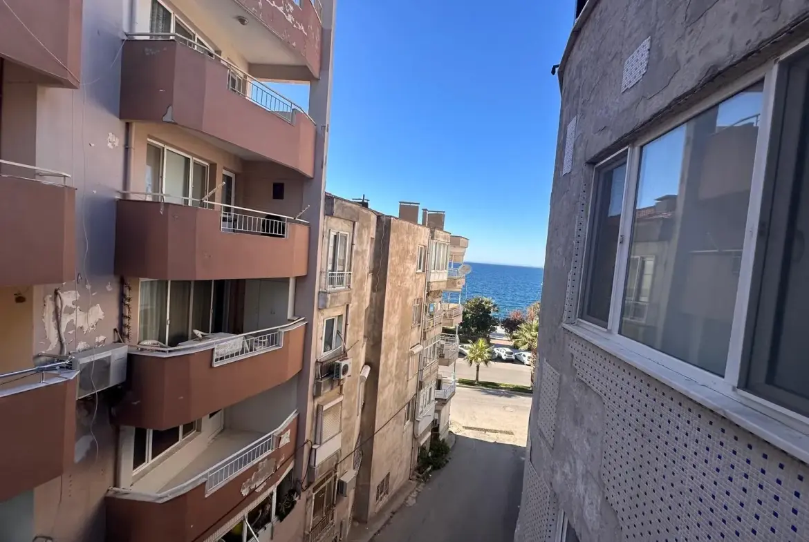 İZMİR DİKİLİ GAZİ PAŞA MAHALLESİNDE SATILIK DUBLEX